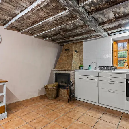 Gospodarstwo wiejskie La Carrozal Senda Del Oso Orelleiru